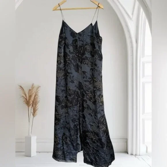 ENWT Elegant Black Floral Dress From Banana Republic - Picture 1 of 13